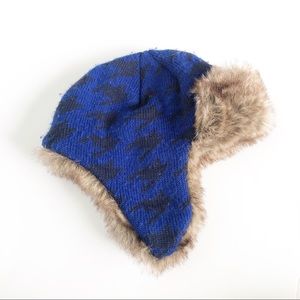 Target trapper hat
